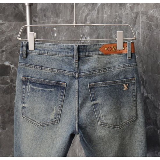 2025 Fall/Winter Jeans LOUIS VUITTON Autumn New Excellent Jeans 2025 Fall/Winter Jeans LOUIS VUITTON Autumn New Excellent Jeans
