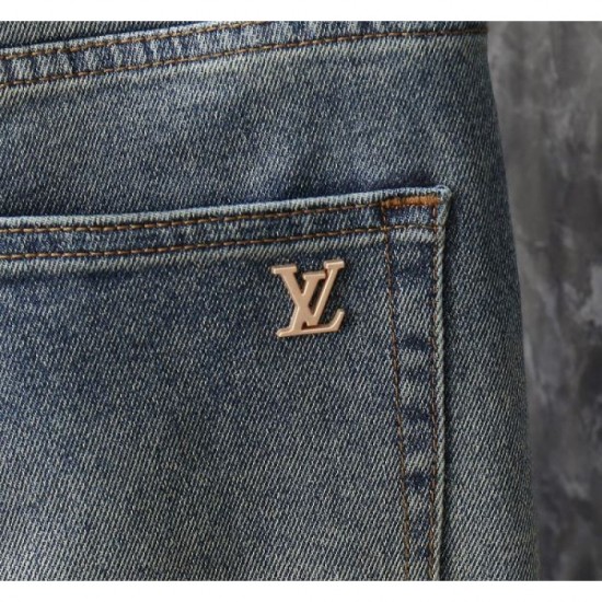2025 Fall/Winter Jeans LOUIS VUITTON Autumn New Excellent Jeans 2025 Fall/Winter Jeans LOUIS VUITTON Autumn New Excellent Jeans