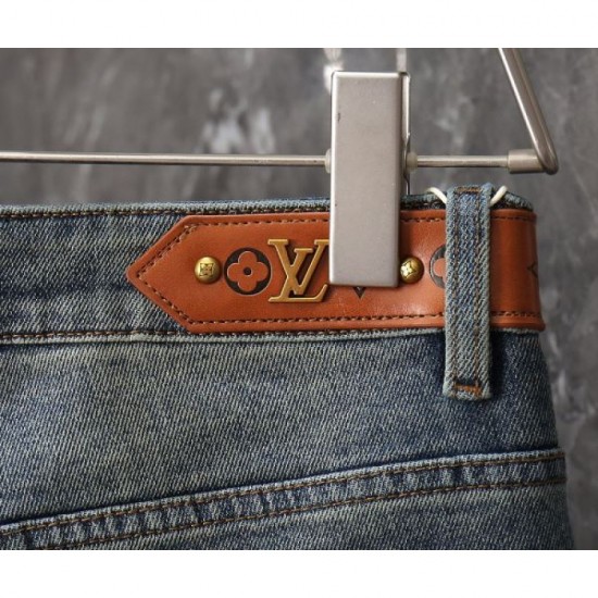 2025 Fall/Winter Jeans LOUIS VUITTON Autumn New Excellent Jeans 2025 Fall/Winter Jeans LOUIS VUITTON Autumn New Excellent Jeans