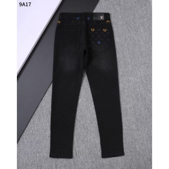 2025 Fall/Winter Jeans LOUIS VUITTON Louis Vuitton Unexpected compatibility Trend items 2025 Fall/Winter Jeans LOUIS VUITTON Louis Vuitton Unexpected compatibility Trend items