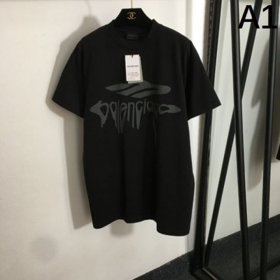 2025SS Short-sleeved T-shirt BALENCIAGA Aiming for a stylish advanced player