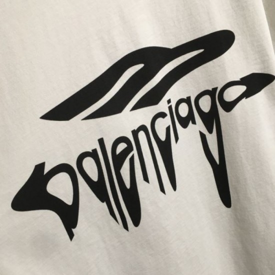 2025SS Short-sleeved T-shirt BALENCIAGA Aiming for a stylish advanced player