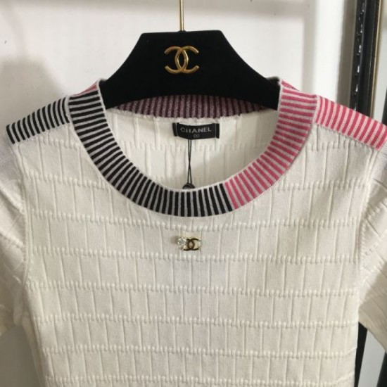 2025SS Short-sleeved knit CHANEL Cute sold out guaranteed to be very popular 2025SS Short-sleeved knit CHANEL Cute sold out guaranteed to be very popular