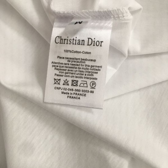 2025SS Short Sleeve T-Shirt DIOR Dior A new product that is extremely popular 2025SS Short Sleeve T-Shirt DIOR Dior A new product that is extremely popular