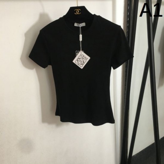 2025SS Short Sleeve T-Shirt LOEWE Refreshing Silhouette 2025SS Short Sleeve T-Shirt LOEWE Refreshing Silhouette