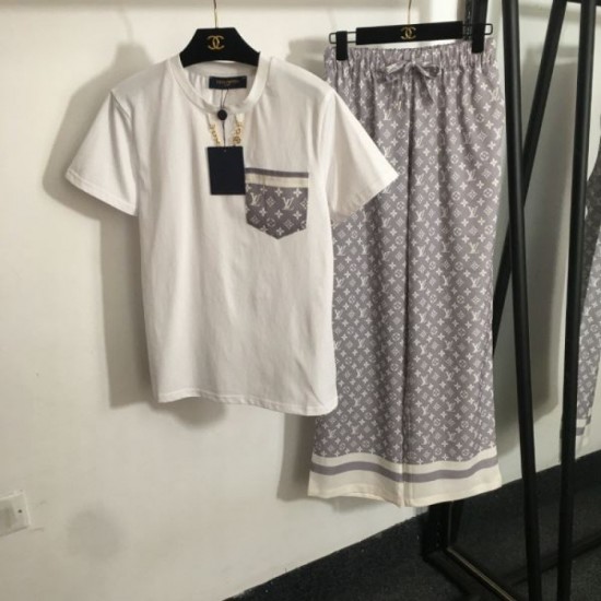 2025SS Top and Bottom Set LOUIS VUITTON Louis Vuitton Celebrity Favorite Brand 2025SS Top and Bottom Set LOUIS VUITTON Louis Vuitton Celebrity Favorite Brand
