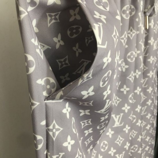 2025SS Top and Bottom Set LOUIS VUITTON Louis Vuitton Celebrity Favorite Brand 2025SS Top and Bottom Set LOUIS VUITTON Louis Vuitton Celebrity Favorite Brand
