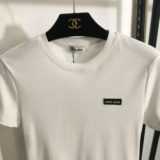 2025SS Short-sleeved T-shirt MIU MIU Miu Miu Popular and best-selling! 2025SS Short-sleeved T-shirt MIU MIU Miu Miu Popular and best-selling!