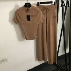 2025SS Top and Bottom Set PRADA Models that are very popular in Japan
