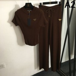 2025SS Top and Bottom Set PRADA Models that are very popular in Japan