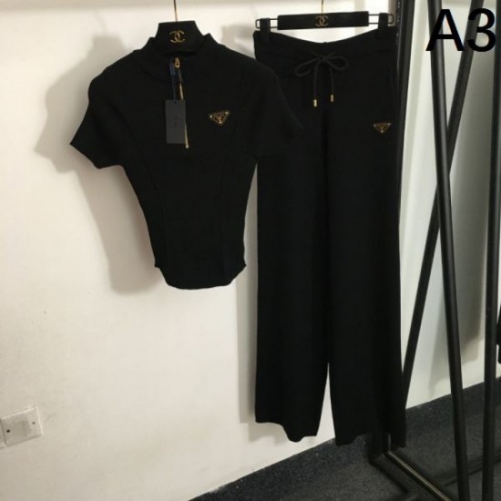 2025SS Top and Bottom Set PRADA Models that are very popular in Japan 2025SS Top and Bottom Set PRADA Models that are very popular in Japan