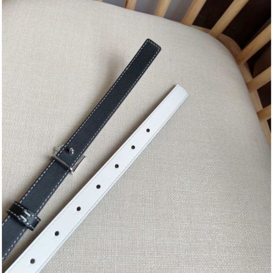 2025FW Trend Belt BURBERRY Burberry An essential item this fall Elegant design