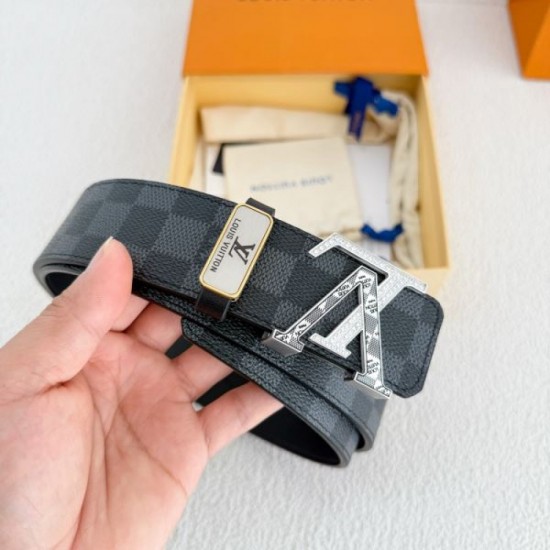 2025FW Overseas Belt LOUIS VUITTON Louis Vuitton A popular item from overseas celebrities Luxury