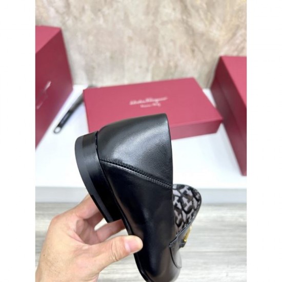 2025 Autumn/Winter New Item FERRAGAMO Salvatore Ferragamo Men's Business Shoes A gem that brings out the charm of adults