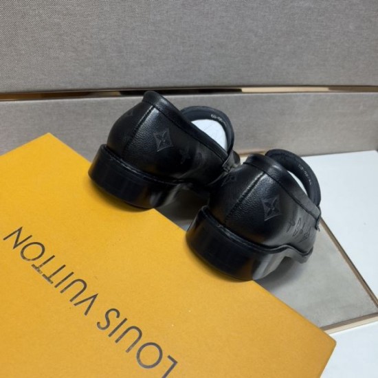 2025 Fall/Winter New Items LOUIS VUITTON Men's Business Shoes New Winter Sale Now On