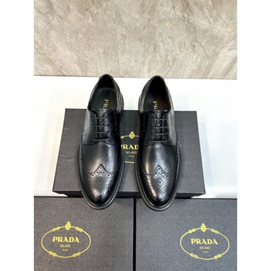 2025 Autumn/Winter New PRADA Men's Business Shoes Stylish pair that shines in winter