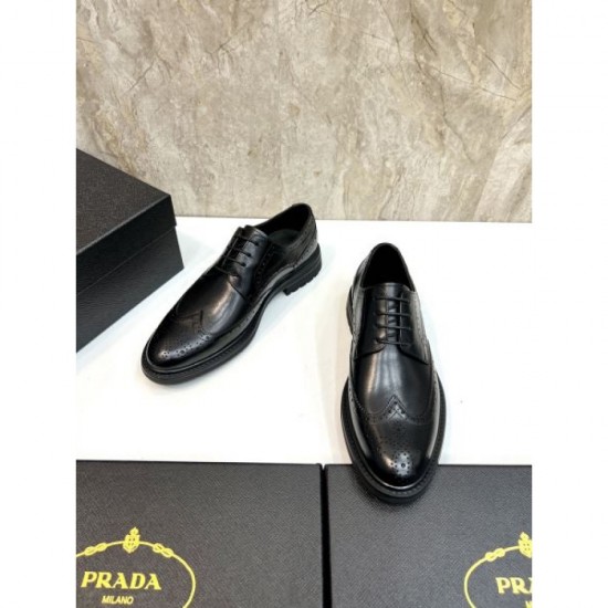 2025 Autumn/Winter New PRADA Men's Business Shoes Stylish pair that shines in winter