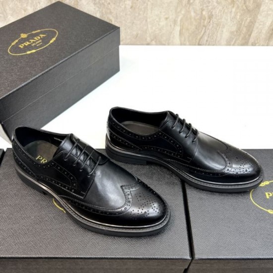 2025 Autumn/Winter New PRADA Men's Business Shoes Stylish pair that shines in winter