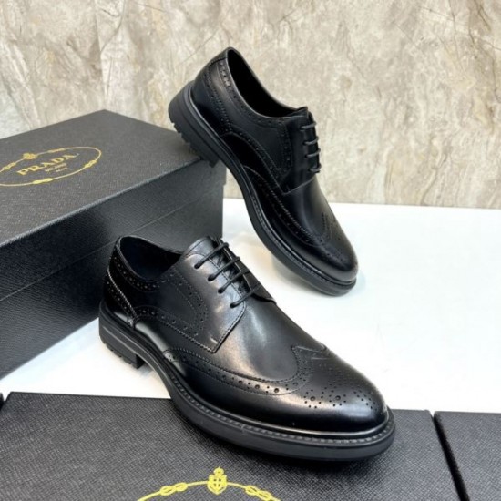 2025 Autumn/Winter New PRADA Men's Business Shoes Stylish pair that shines in winter