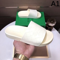 BOTTEGA VENETA 2025SS Magazine featured in Men's Sandals
