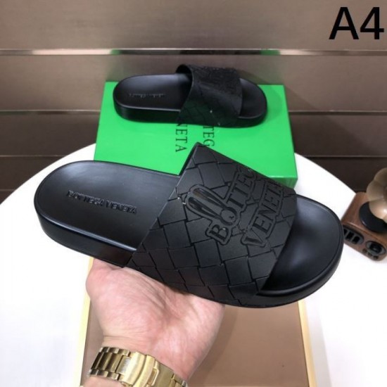 BOTTEGA VENETA 2025SS Magazine featured in Men's Sandals BOTTEGA VENETA 2025SS Magazine featured in Men's Sandals