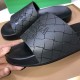 BOTTEGA VENETA 2025SS Magazine featured in Men's Sandals BOTTEGA VENETA 2025SS Magazine featured in Men's Sandals