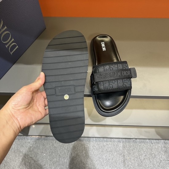 2025SS Sandals DIOR Dior A strong-looking outfit