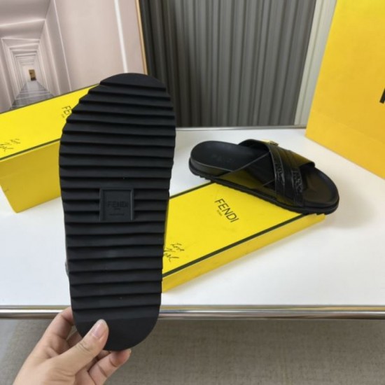 FENDI 2025SS New limited edition super beautiful colors for men sandals FENDI 2025SS New limited edition super beautiful colors for men sandals