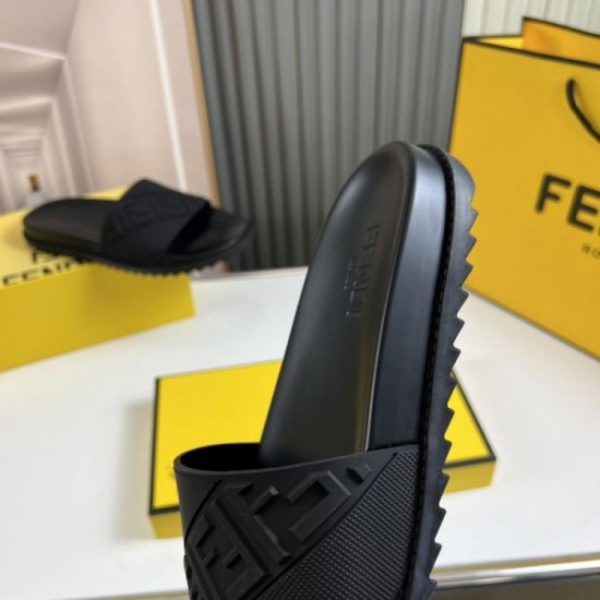 FENDI 2025SS Latest ☆ Very popular ☆ Talking Men's Sandals FENDI 2025SS Latest ☆ Very popular ☆ Talking Men's Sandals