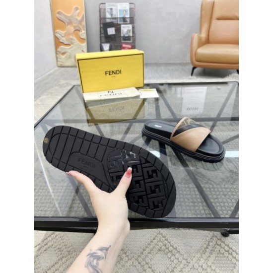 FENDI 2025SS Enjoy trendy outfits for men Sandals FENDI 2025SS Enjoy trendy outfits for men Sandals