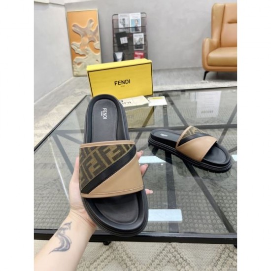 FENDI 2025SS Enjoy trendy outfits for men Sandals FENDI 2025SS Enjoy trendy outfits for men Sandals