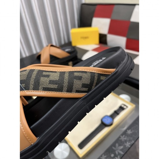 2025SS Sandals FENDI This year's popular outfit