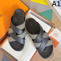HERMES 2025SS Clean silhouette men's sandals