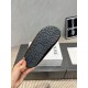 2025FW Women's Fur Slippers LOEWE Luxury replicas that are attracting attention as new winter items