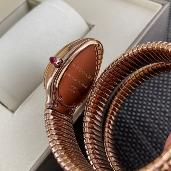 2025FW Watch BVLGARI Bvlgari A stylish item that stands out.