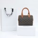 2025SS Tote Bag CELINE CELINE Easy to wear 2025SS Tote Bag CELINE CELINE Easy to wear