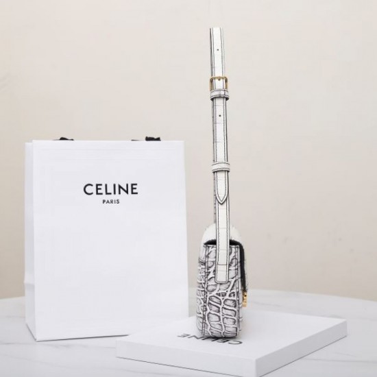 2025SS Shoulder Bag CELINE Spring/Summer New Items are coming out one after another! 2025SS Shoulder Bag CELINE Spring/Summer New Items are coming out one after another!