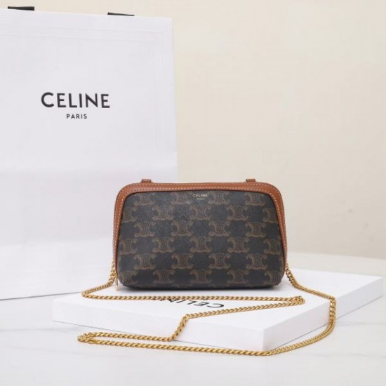 CELINE 2025FW New High Quality Shoulder Bag Popular Model Perfect for commuting to work or school CELINE 2025FW New High Quality Shoulder Bag Popular Model Perfect for commuting to work or school
