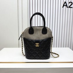 CHANEL 2025FW New luxury tote bag elegant design popular women's bag