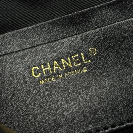 CHANEL 2025FW New luxury tote bag elegant design popular women's bag