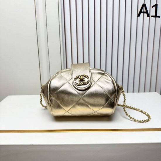 CHANEL 2025FW New luxury shoulder bag elegant stylish popular item