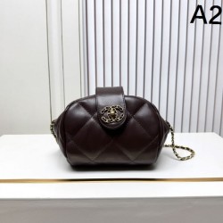 CHANEL 2025FW New luxury shoulder bag elegant stylish popular item