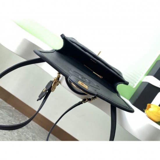 2025FW CHANEL Women's Bag Backpack High quality design with a vintage feel