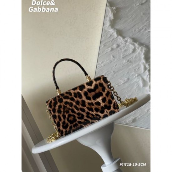 DOLCE & GABBANA Dolce & Gabbana 2025FW New Elegant Tote Bag Popular High-quality Model DOLCE & GABBANA Dolce & Gabbana 2025FW New Elegant Tote Bag Popular High-quality Model