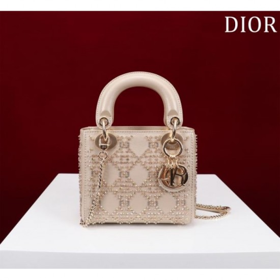 2025SS Tote Bag DIOR Dior A mature style is complete 2025SS Tote Bag DIOR Dior A mature style is complete