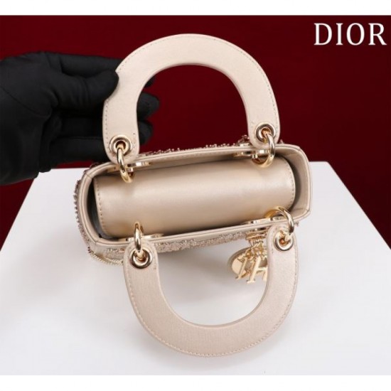 2025SS Tote Bag DIOR Dior A mature style is complete 2025SS Tote Bag DIOR Dior A mature style is complete