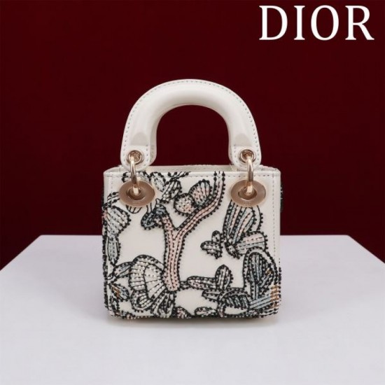 2025SS Tote Bag DIOR Dior This season's new brand new product uses colours 2025SS Tote Bag DIOR Dior This season's new brand new product uses colours