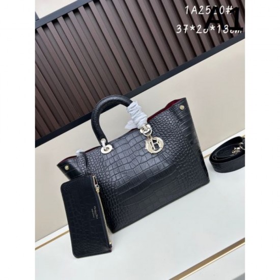 DIOR 2025FW New Luxury Tote Bag Women's Popular Item Large Capacity DIOR 2025FW New Luxury Tote Bag Women's Popular Item Large Capacity