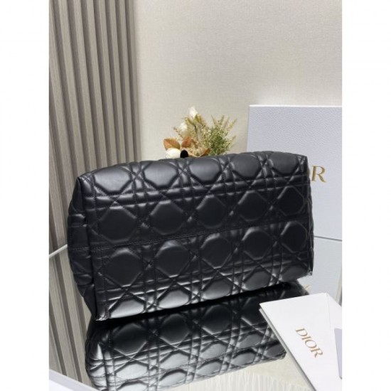 2025FW DIOR Dior tote bag Luxury replica with delicate autumn design 2025FW DIOR Dior tote bag Luxury replica with delicate autumn design