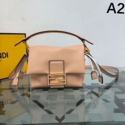FENDI 2025FW New Luxury Tote Bag Elegant Popular Women's Bag